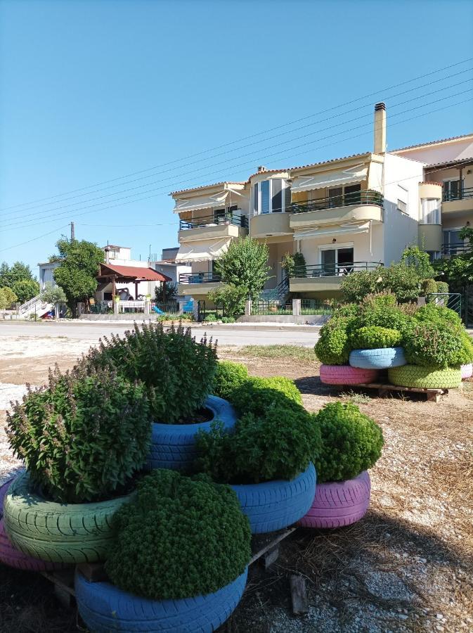 Dimitra Apartments Keramoti  Exterior photo